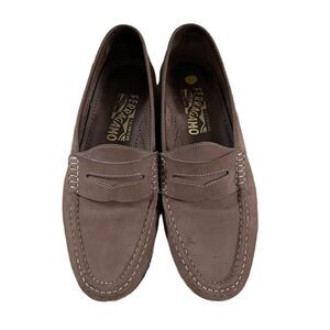 Salvatore Ferragamo ~ taupe suede loafers ~ size 8 ~ Made in Italy